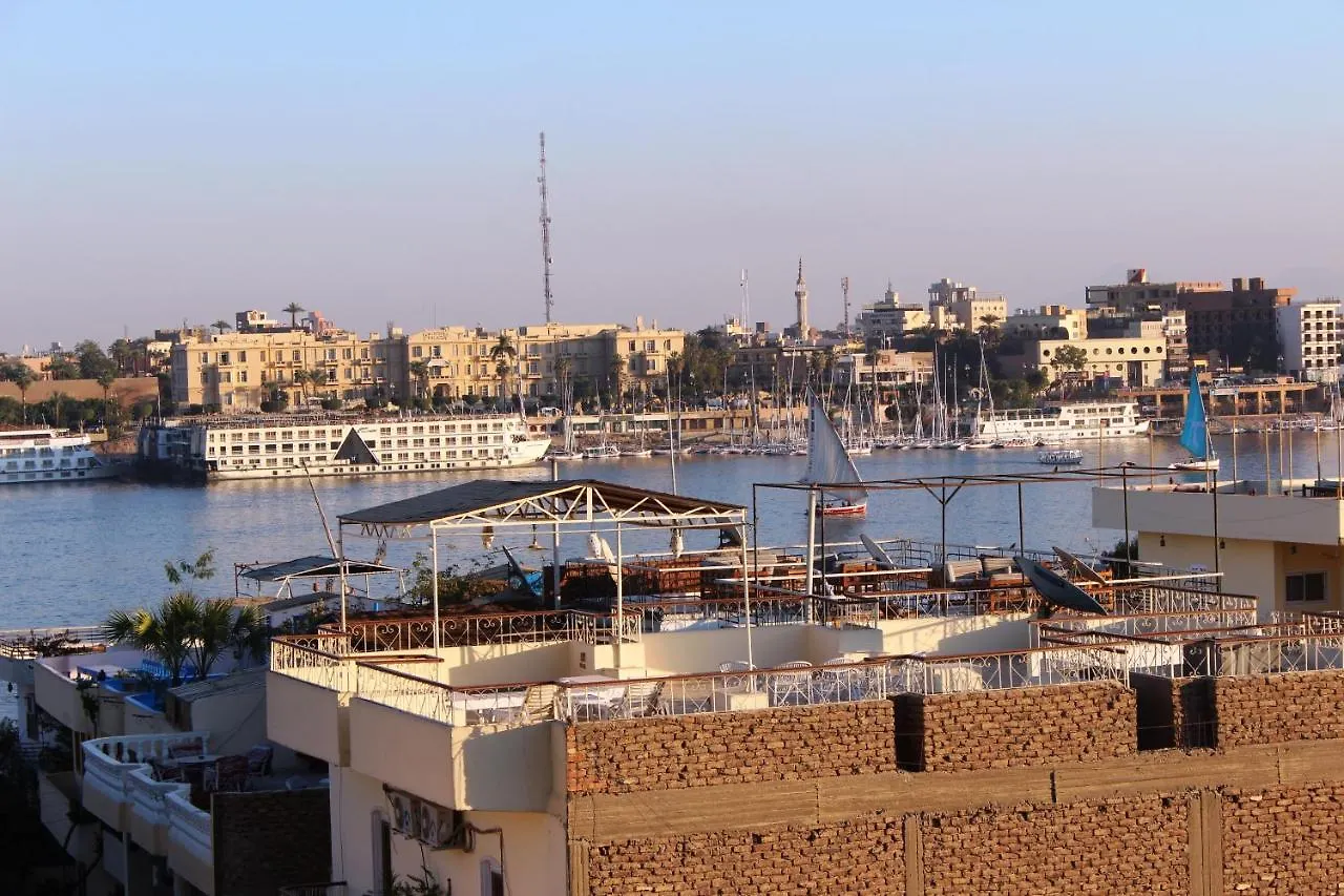 Lägenhet Al Ramla Guest House Luxor